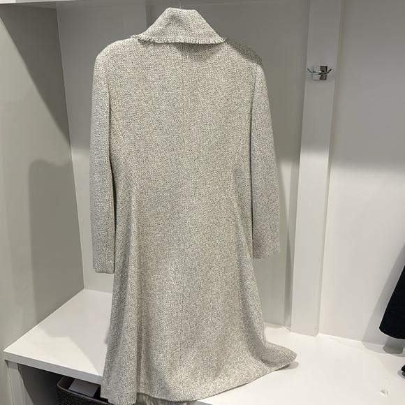 Gorgeous Anne Klein Black and Ivory Tweed Coat size Large - Picture 5 of 7